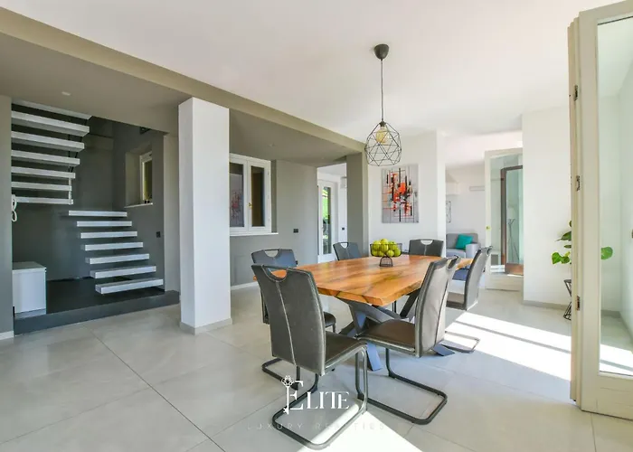 Maggiore View Lejlighed *